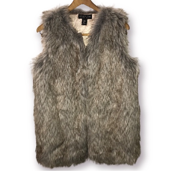 RACHEL ZOE FAUX FUR VEST - Picture 2 of 9
